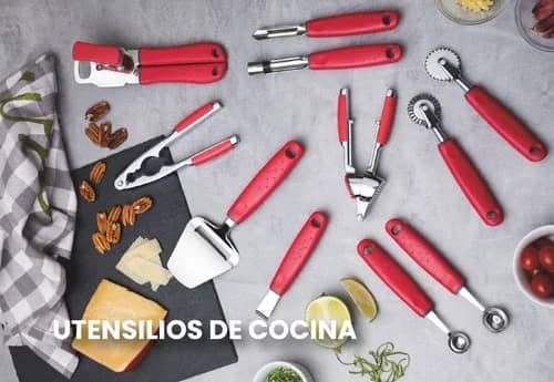 Utensilios de cocina de mango rojo: abrelatas, pelapapas, cortapizza y más.