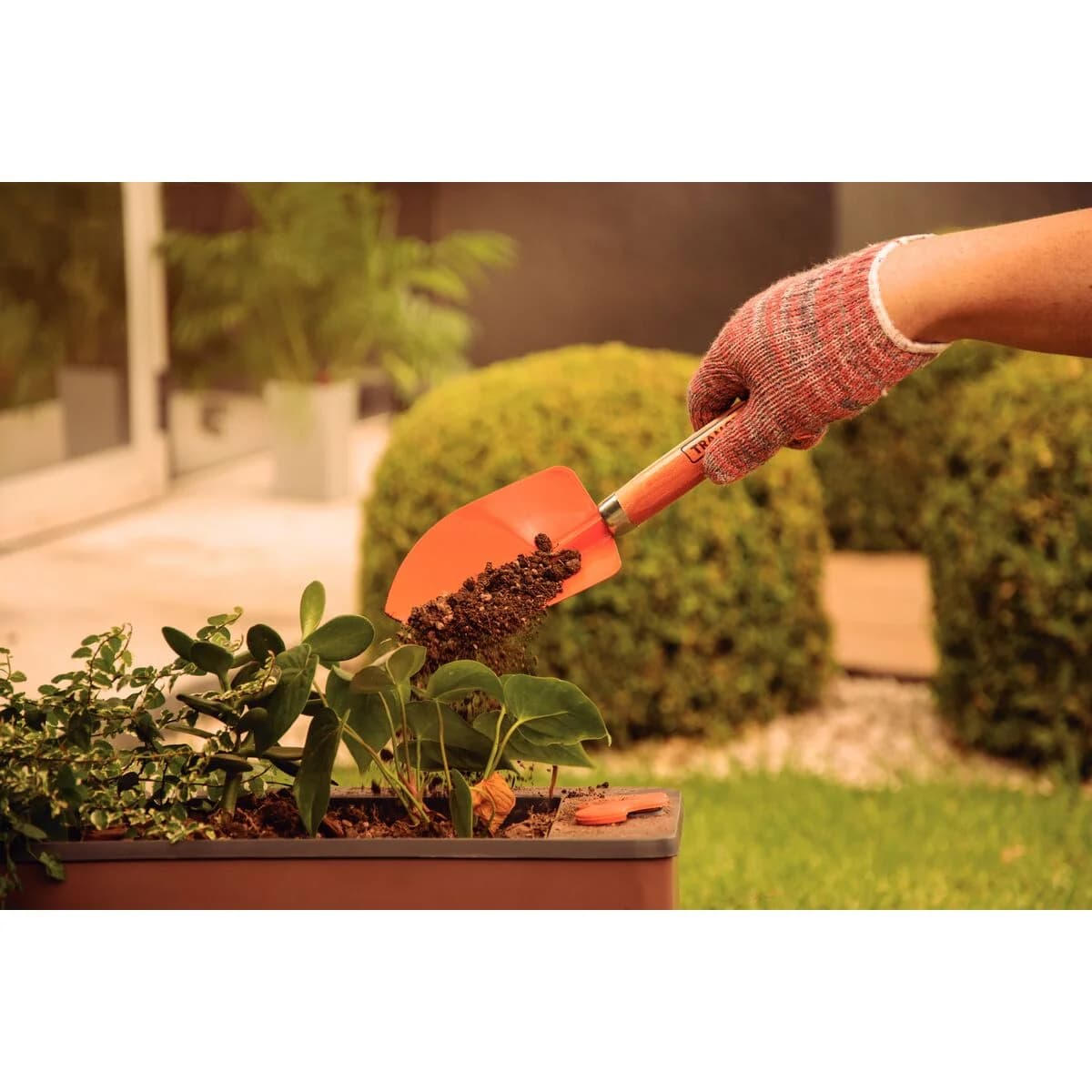 Pala De Metal Tramontina Jardineria Mango Madera 30 Cm — miniatura 4