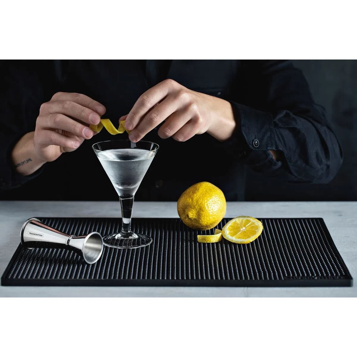 Alfombra De Cocteleria Barman Tramontina Pvc 45 Cm X 30 Cm — miniatura 4