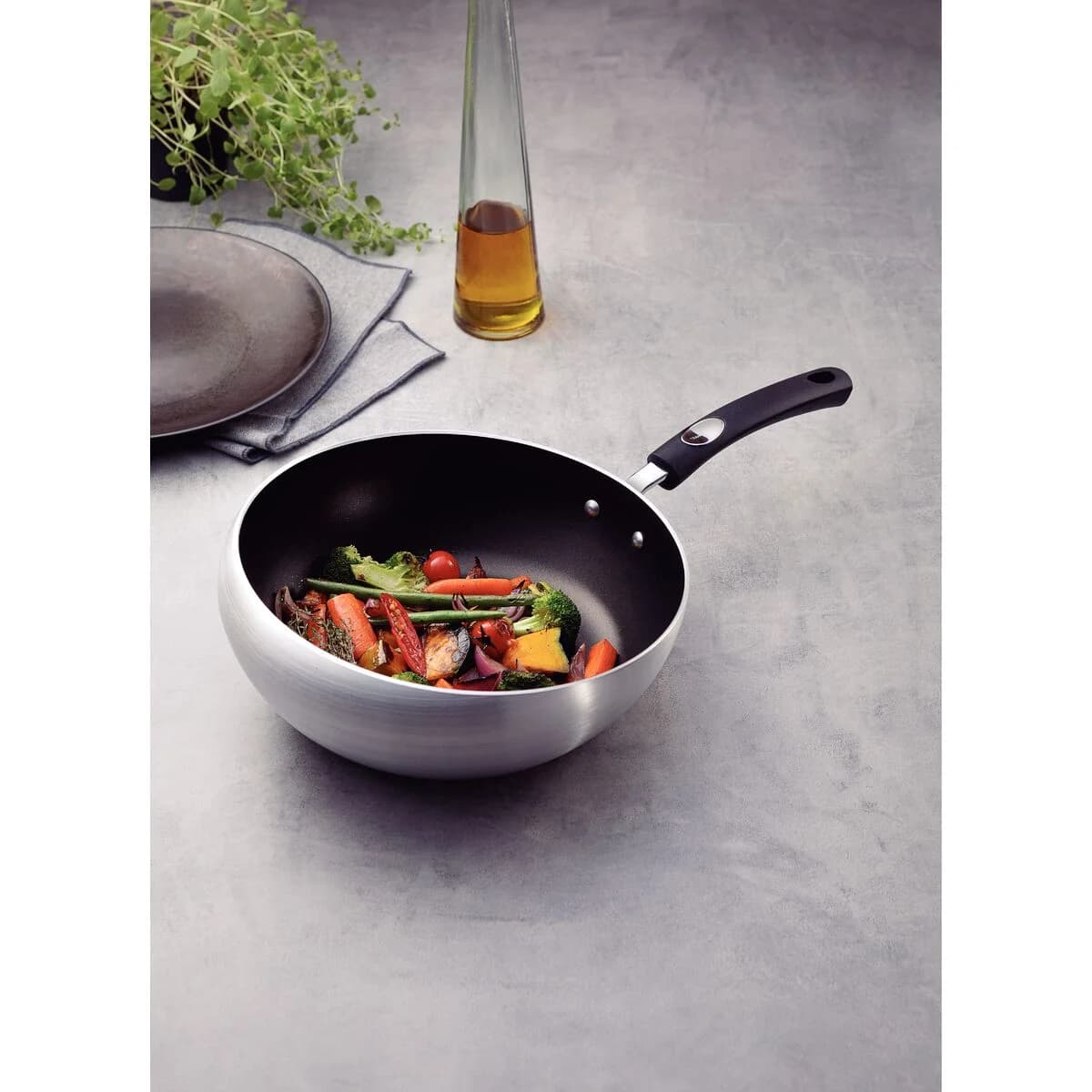 Sarten Tramontina Profesional Para Saltear Aluminio 28 Cm — imagen 6 de 6