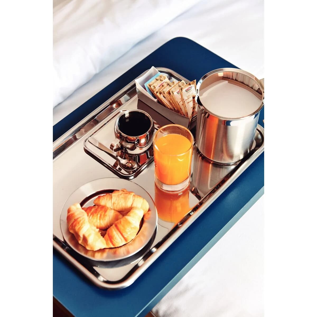 Bandeja Tramontina Service Acero Inoxidable 40 CM X 27 CM — miniatura 3