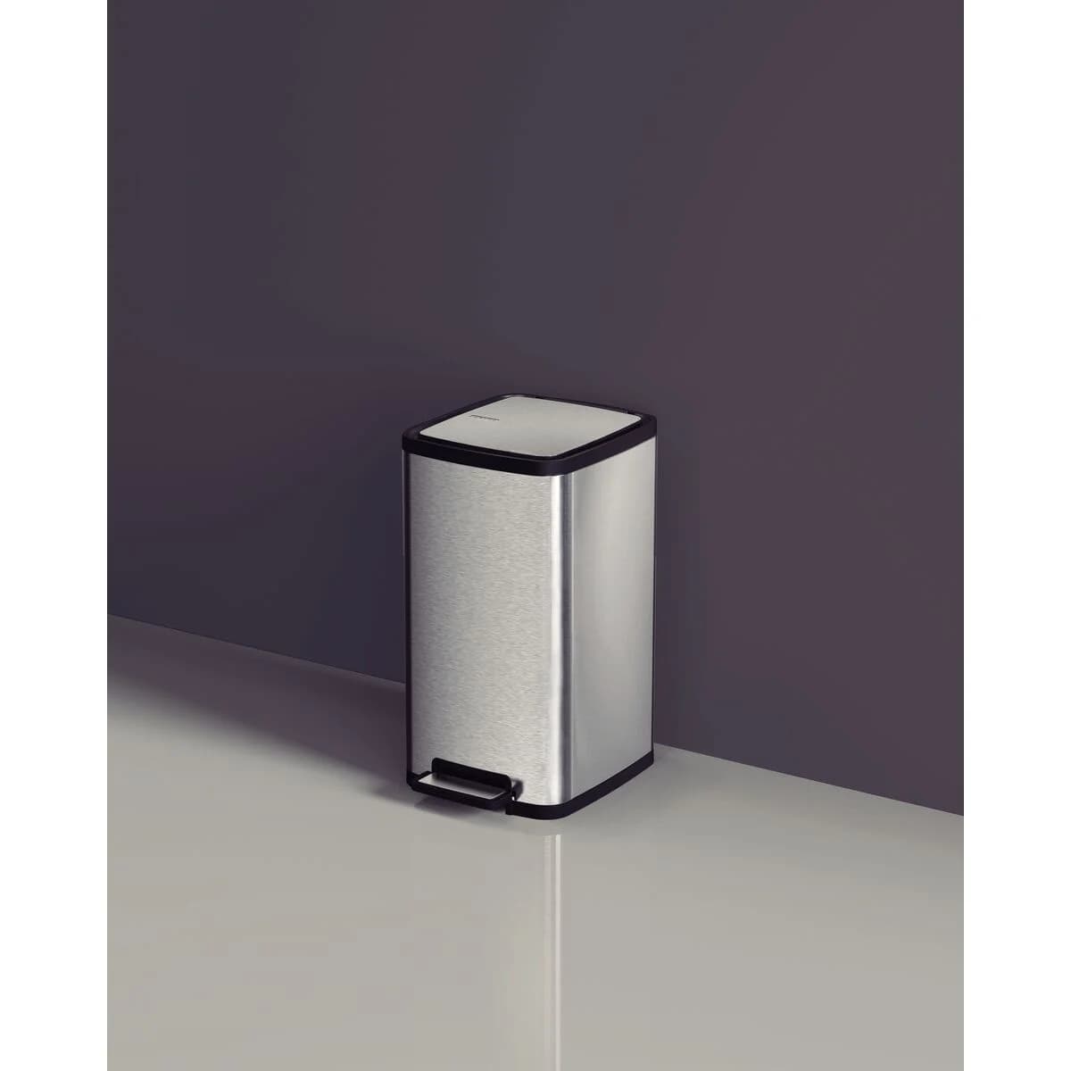 Basurero en Acero Inox con Pedal Tramontina Octos 15 Litros — miniatura 3