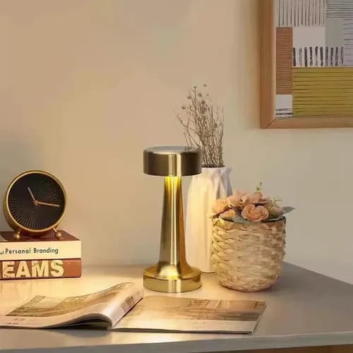 Lámpara De Mesa Portátil Led 3 Tonos Recargable Usb Dorada — imagen 2 de 5