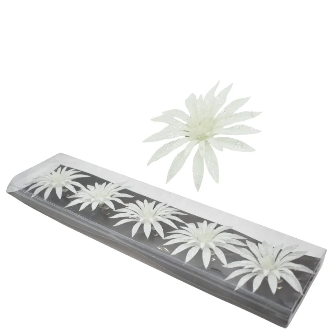 Adorno de Navidad flores con prendedor. Blanco — Pack x 5