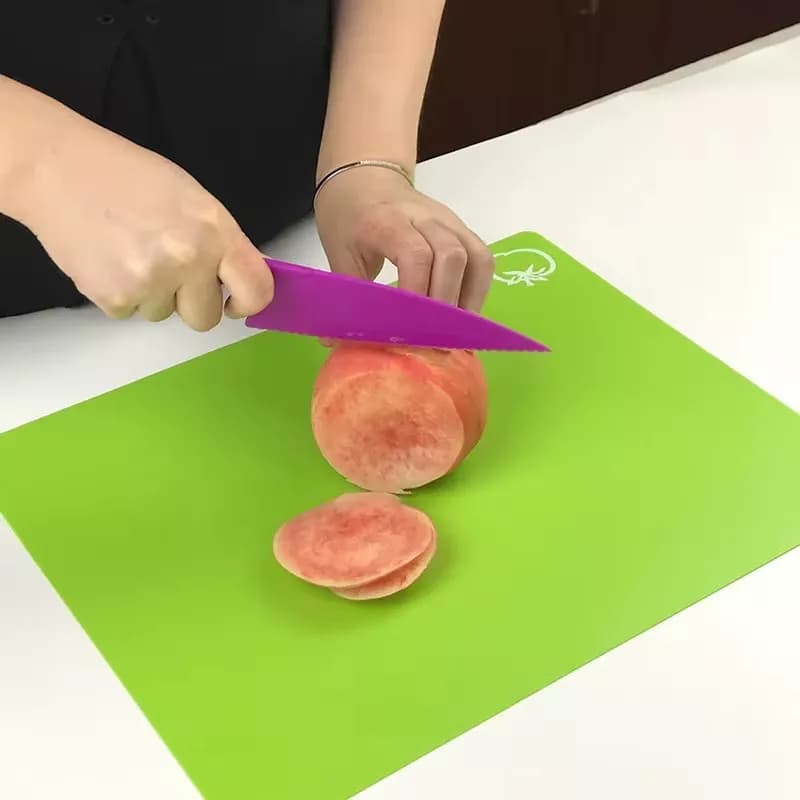 Cuchilla De Plástico Para Verduras Vegetales Tortas 29 Cm — miniatura 4
