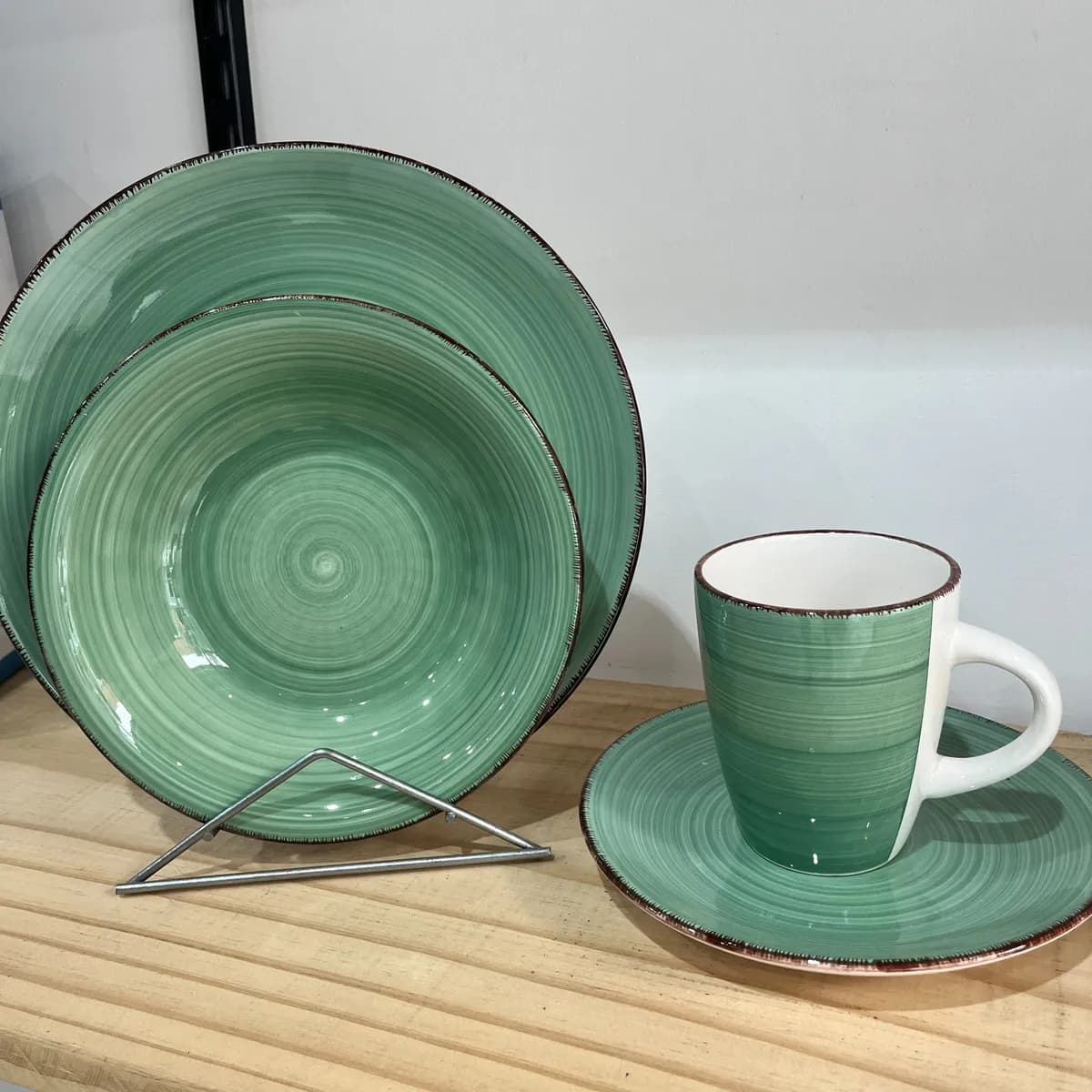 Juego Vajilla 16 Piezas Ceramica Taza Loza Color Verde — miniatura 3